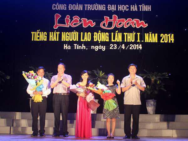 29 4LienHoan8